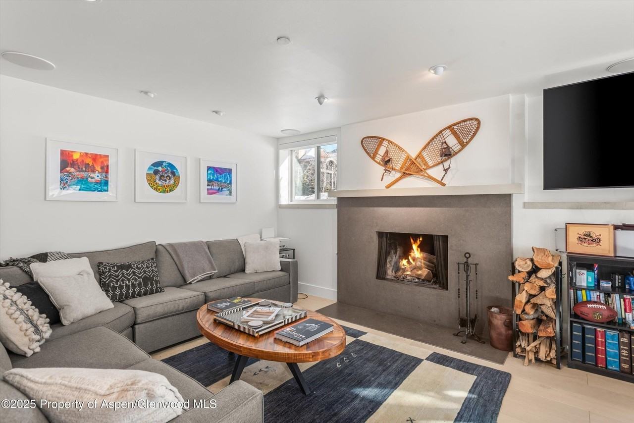 104 W Cooper Ave Apt 1a #1A - Photo 3 of 23