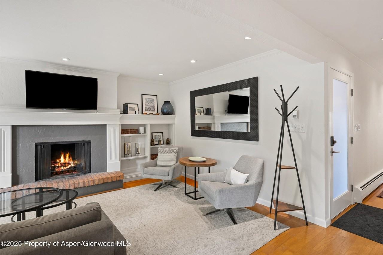 980 East Hyman Avenue #3 - Photo 4 of 26