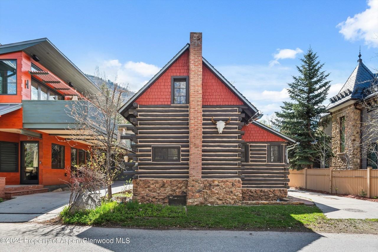 308 Park Ave - Photo 2 of 26