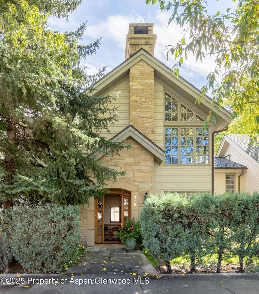 316 S West End St - Photo 2 of 22