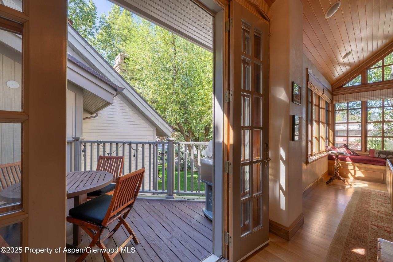 316 S West End St - Photo 7 of 22