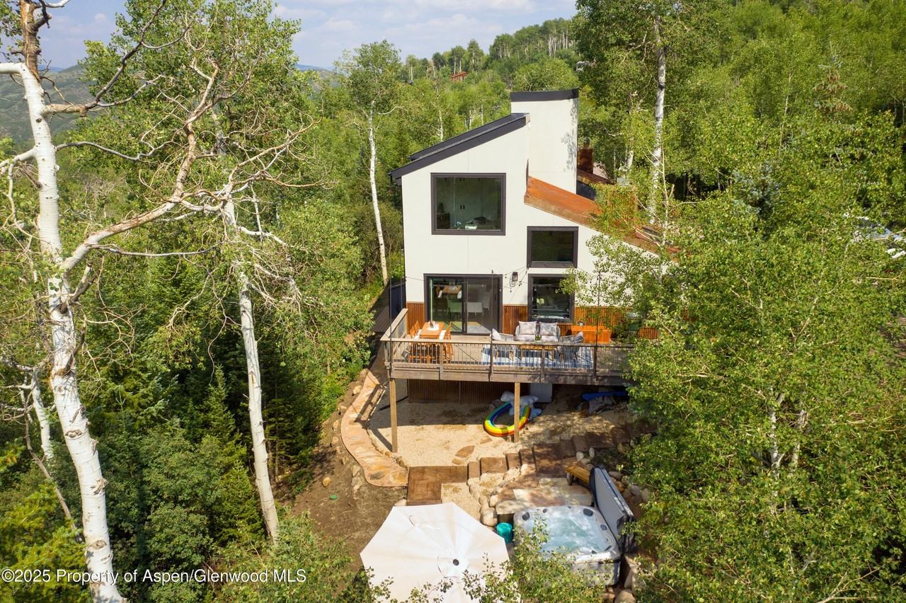 145 N Ridge Ln Unit 2 #2 - Photo 5 of 22