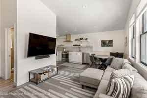 featured image of 220 W Main St Apt 210