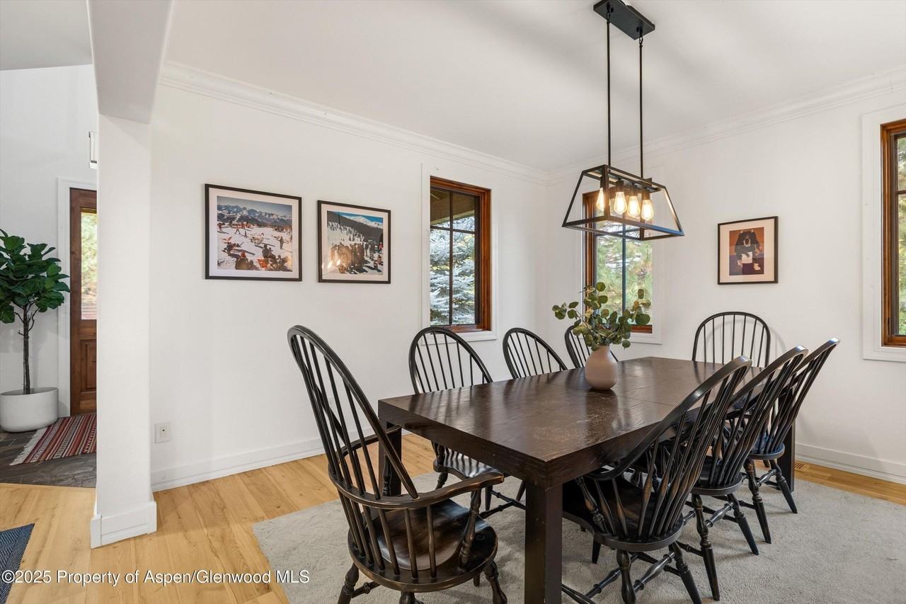 41 Choke Cherry Ct - Photo 7 of 32