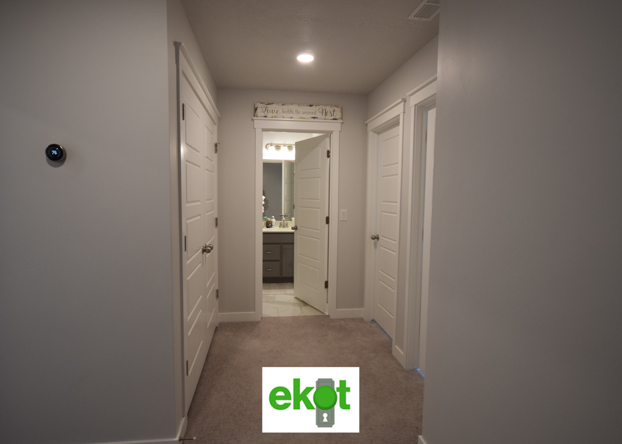 2142 North 725 West #1 - Photo 5 of 42