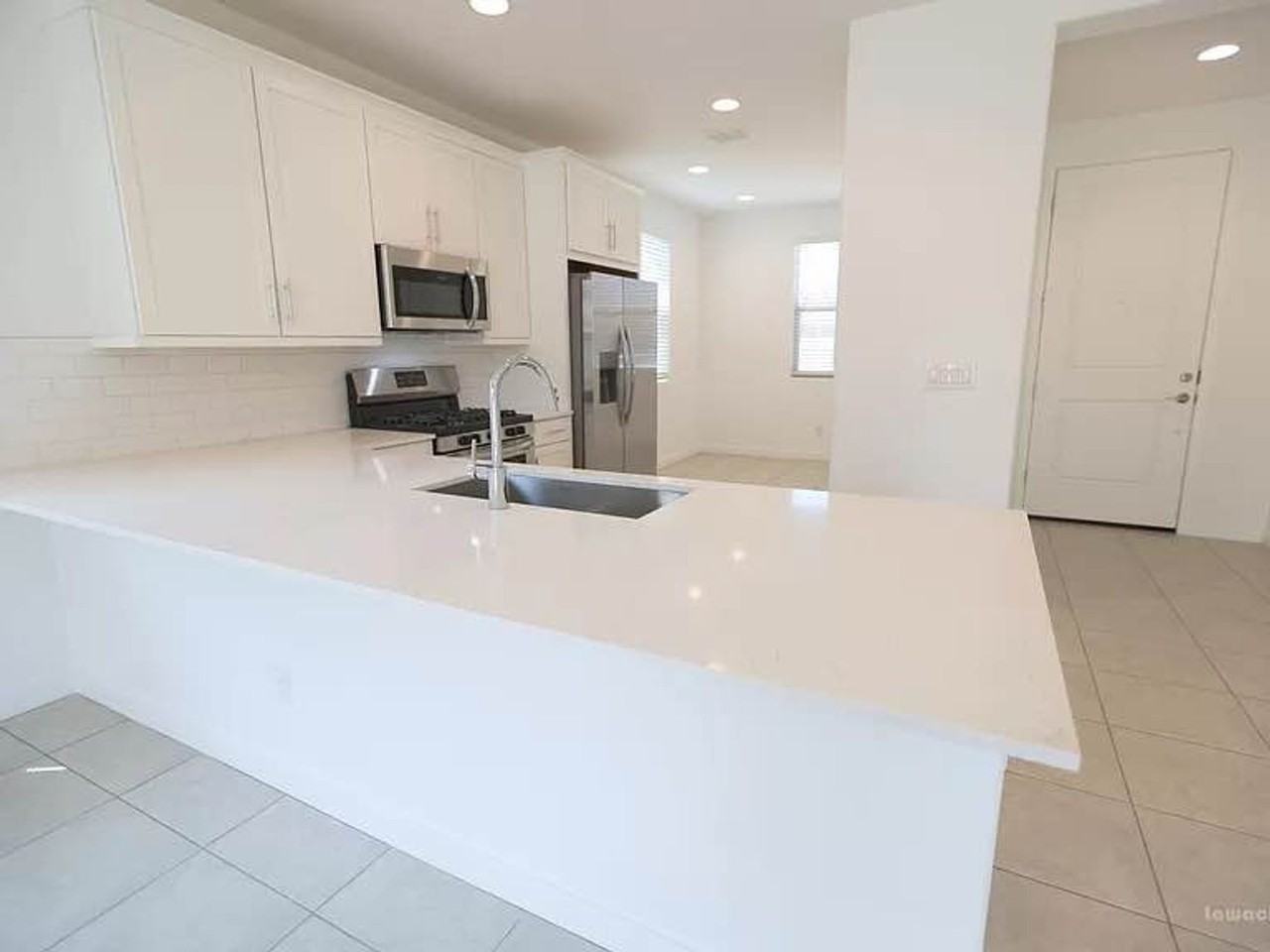 9331 W Glenrosa Ave - Photo 5 of 13