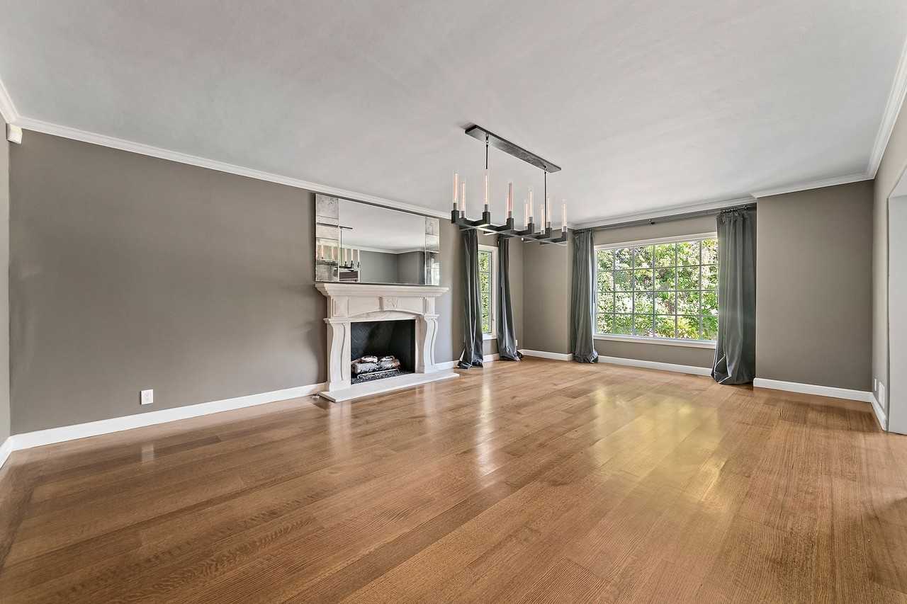 527 Carmel Cir - Photo 6 of 50