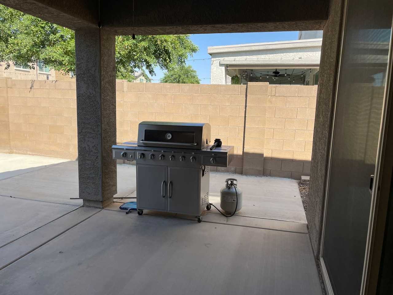 6562 E 35th St - Photo 4 of 19