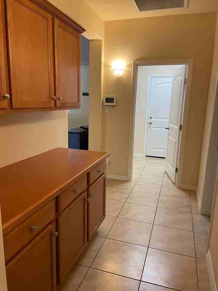 6562 E 35th St - Photo 6 of 19