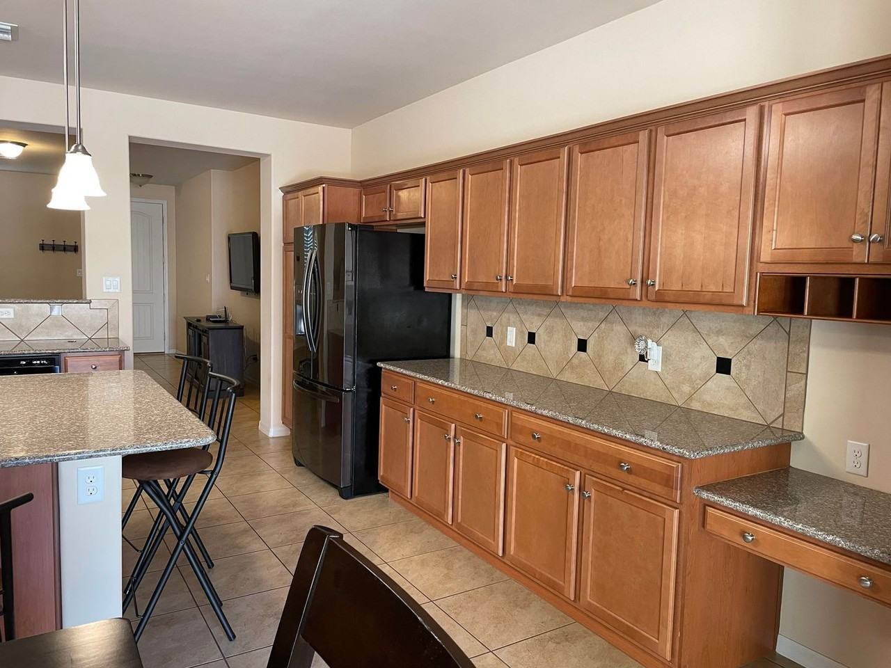 6562 E 35th St - Photo 2 of 26