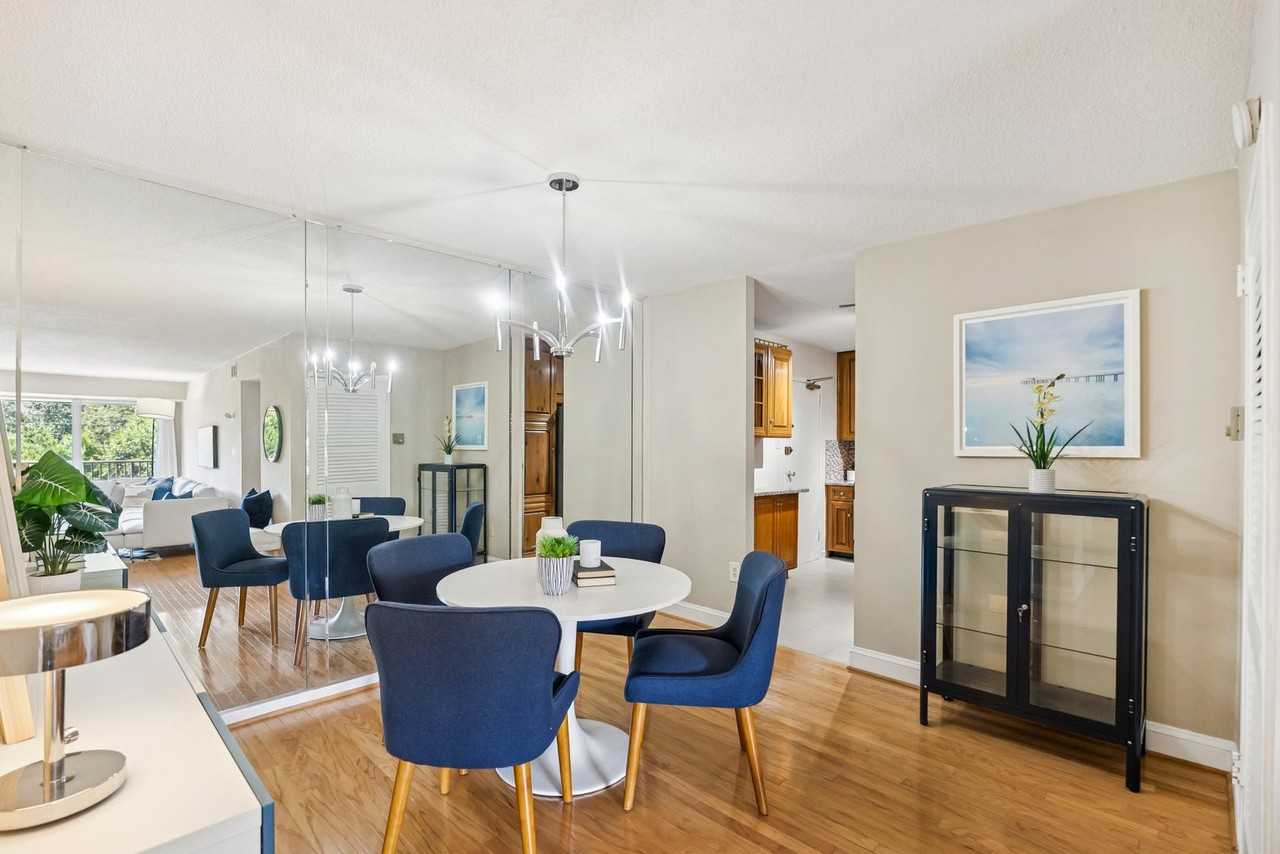 1300 Army Navy Dr #514 - Photo 5 of 25