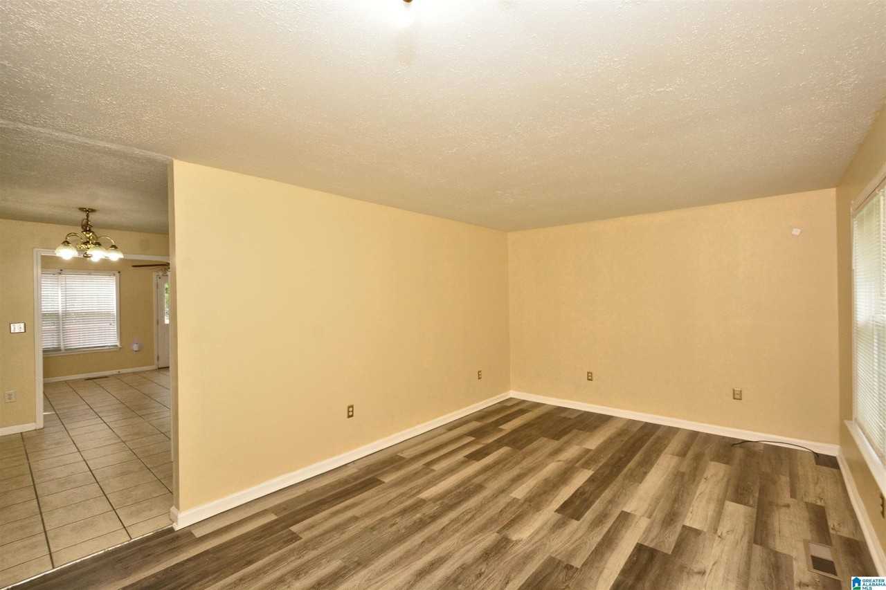 1721 Maralyn Dr - Photo 2 of 31