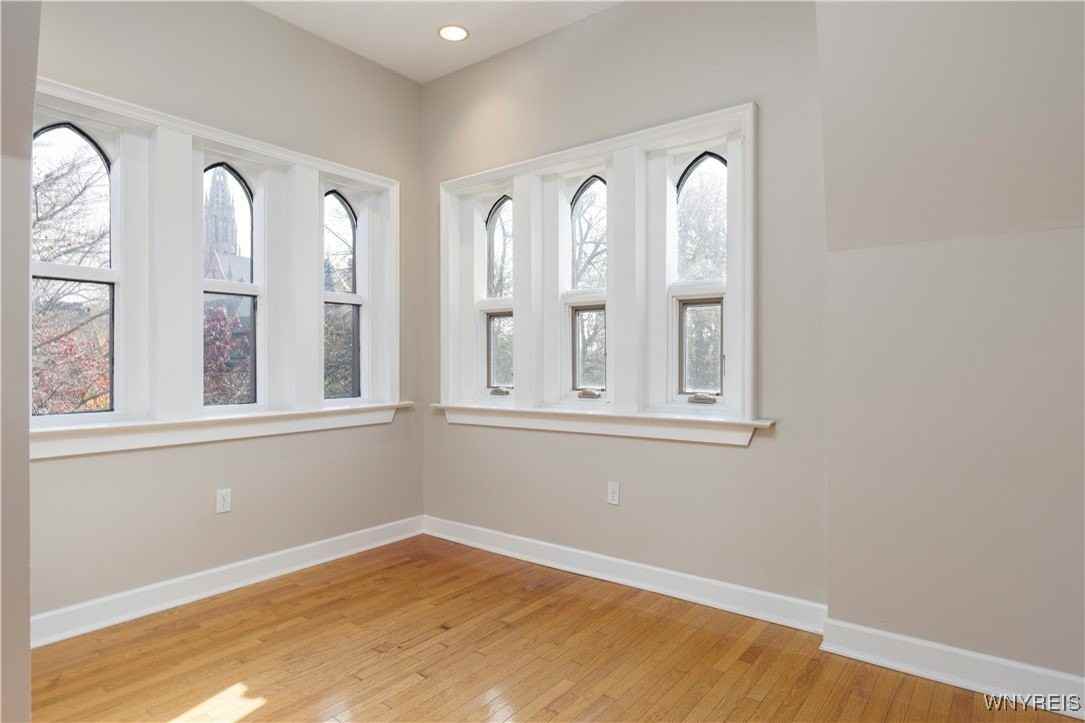 414 Franklin St Apt 3 #3 - Photo 6 of 17