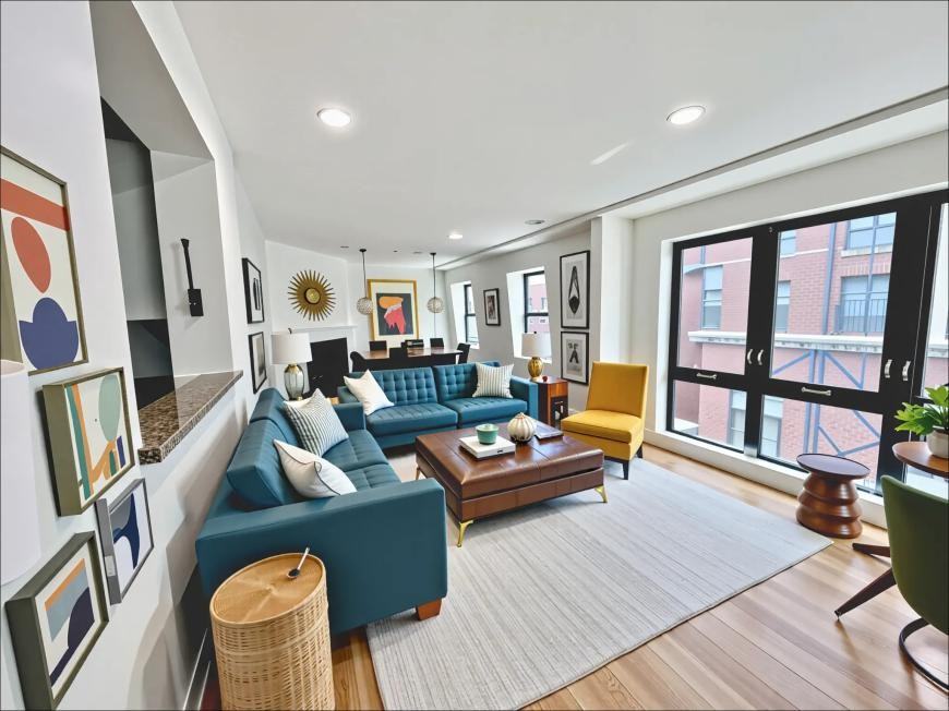 1661 Washington St - Photo 2 of 10