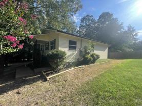 112 Newton St - Photo 1 of 1