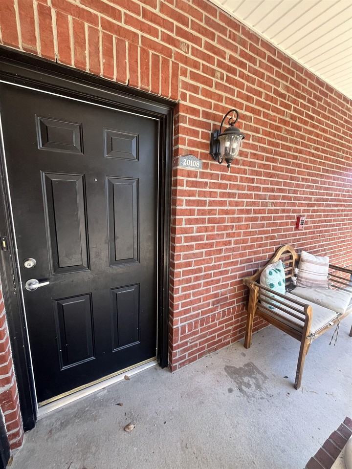 20108 Harbour Vista Cir - Photo 2 of 16