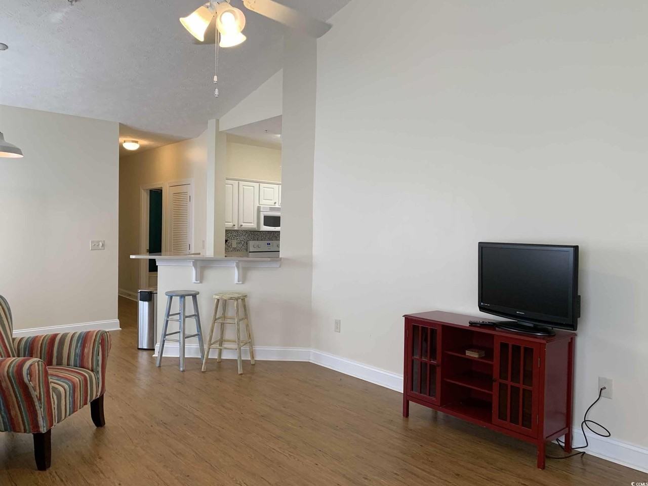 911 Algonquin Dr Unit H - Photo 6 of 27