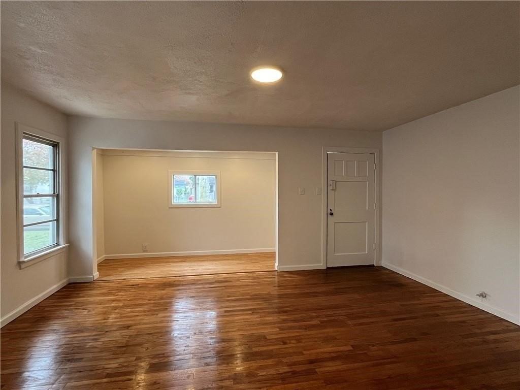 4329 Carlton St - Photo 4 of 12