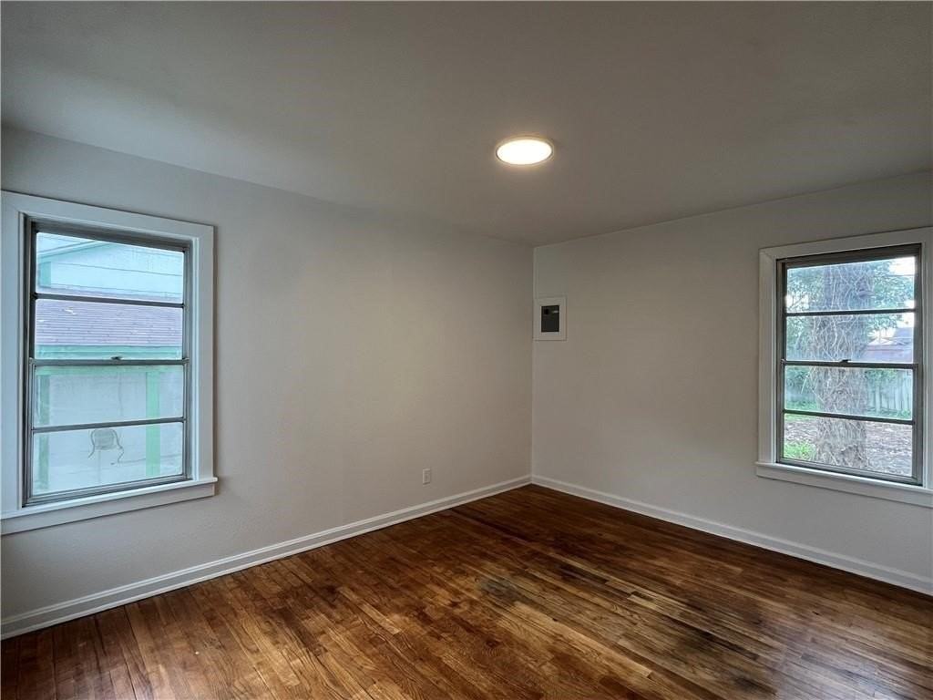 4329 Carlton St - Photo 6 of 12