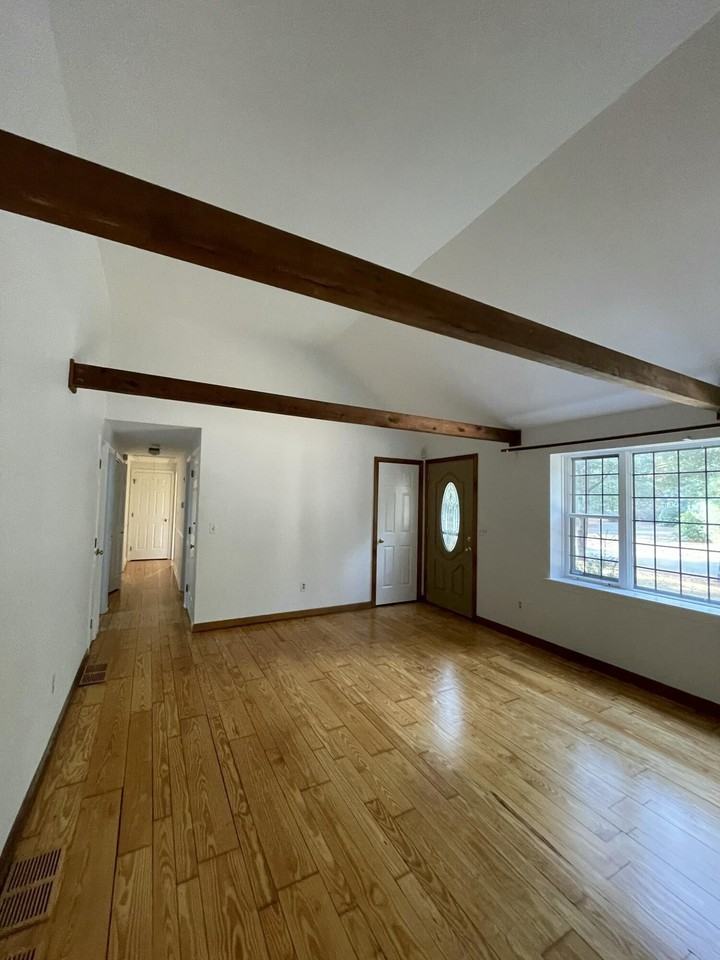 18 Sandy Valley Rd - Photo 4 of 18