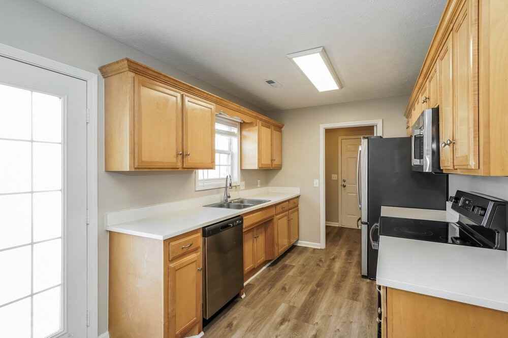 7017 Steen Blvd - Photo 7 of 16