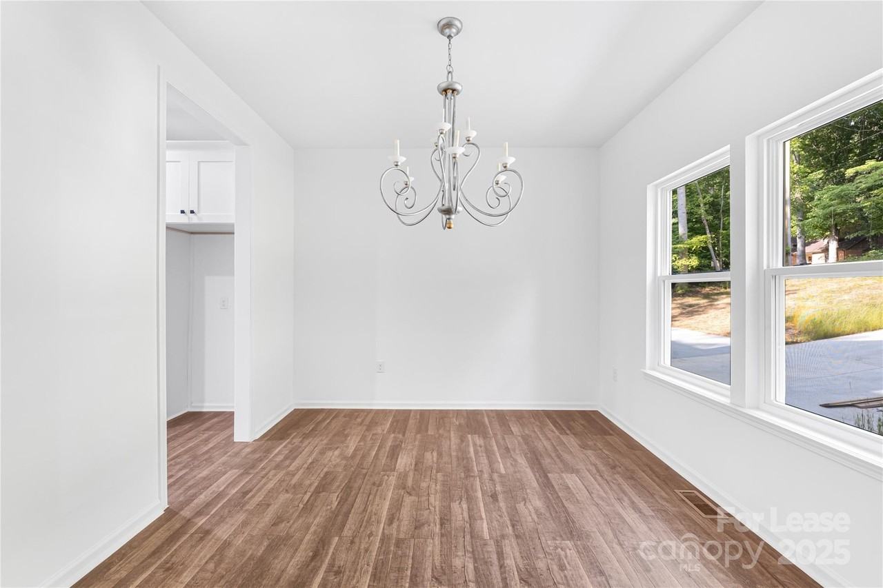 114 Cotswold Ct - Photo 7 of 7