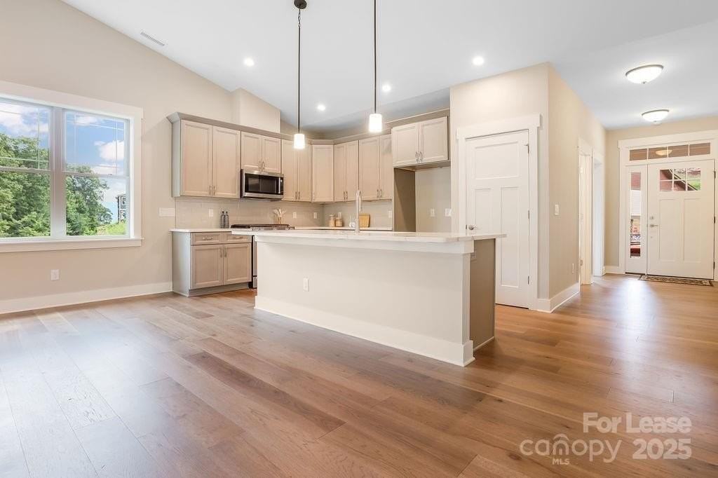 21 Craftsman Overlook Rdg - Photo 5 of 30