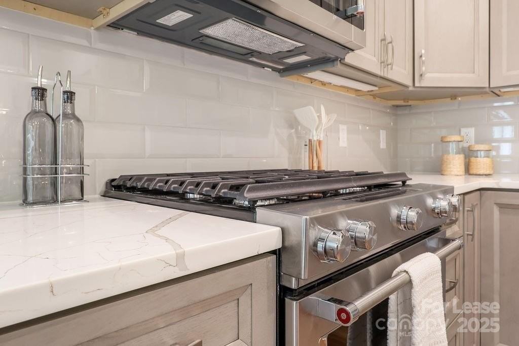 21 Craftsman Overlook Rdg - Photo 7 of 30