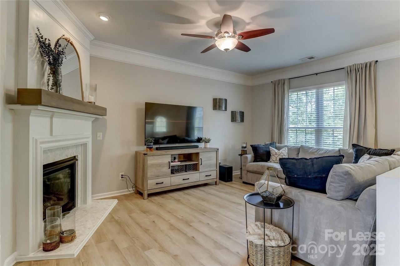 1132 Drayton Ct - Photo 7 of 41