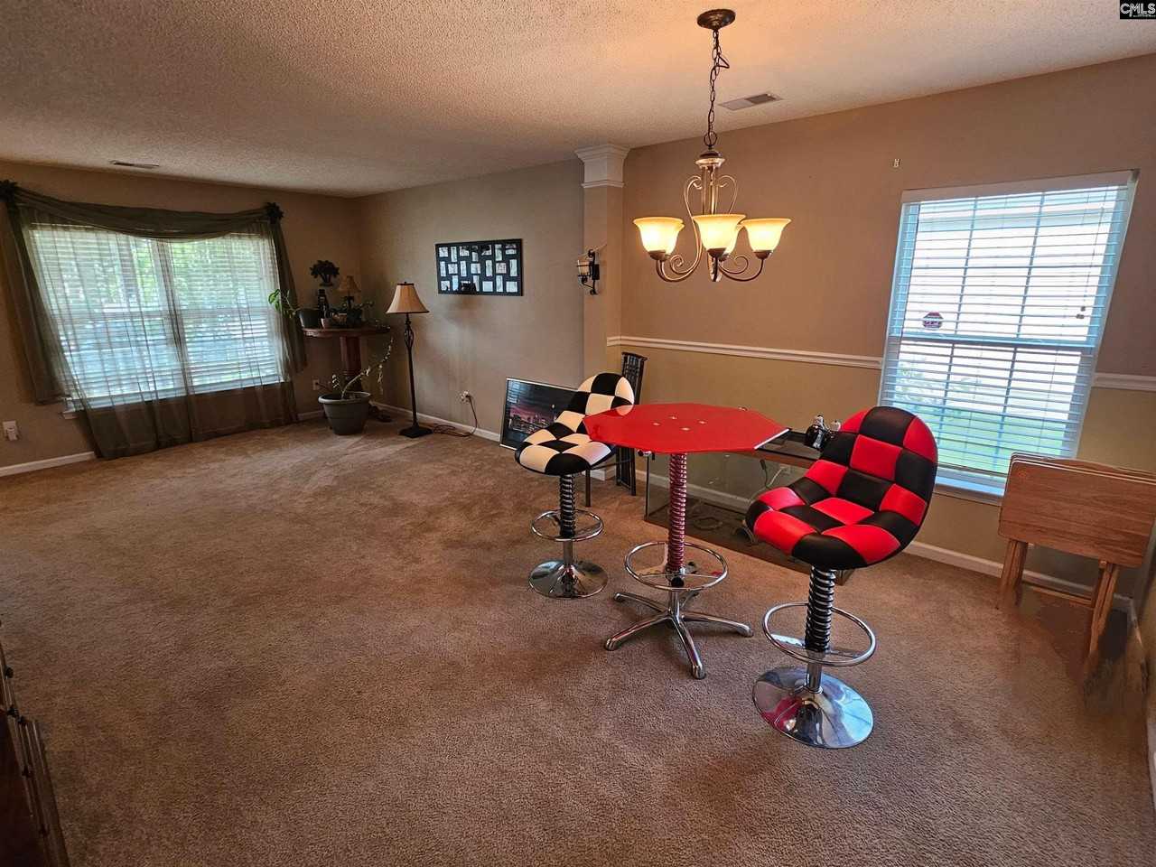 131 Richmond Farm Cir - Photo 7 of 37