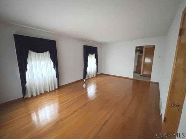 469 Duwell St - Photo 3 of 9