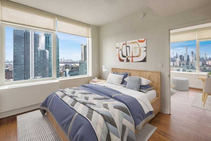 2703 42nd Rd - Photo 3 of 8