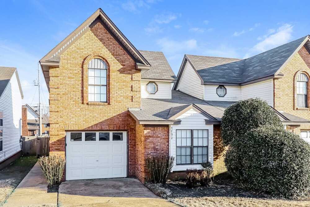 7792 Hickory Meadow Road - Photo 4 of 17