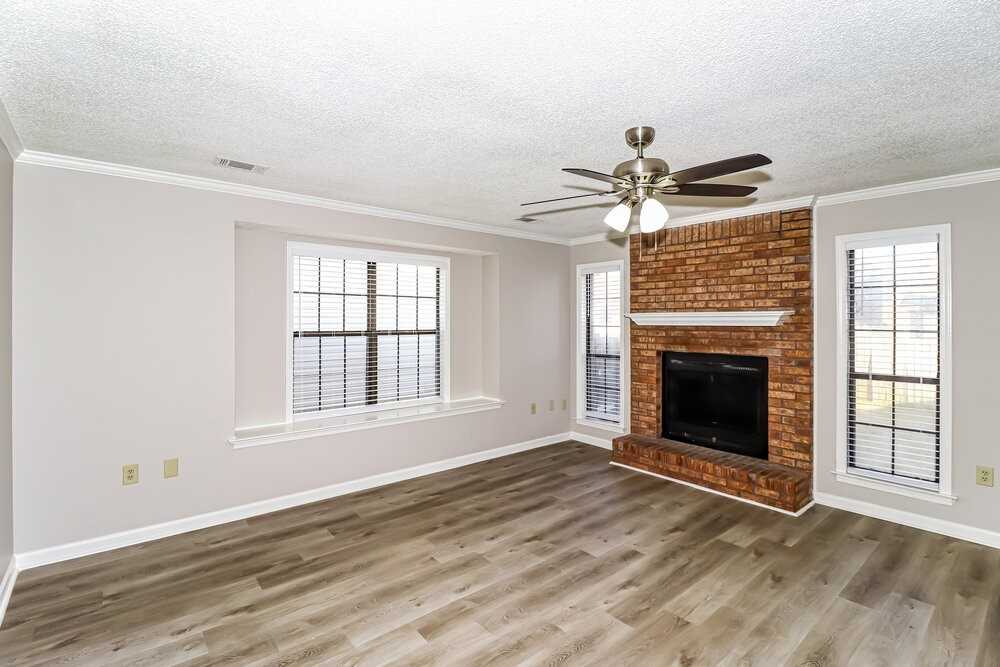 7792 Hickory Meadow Road - Photo 5 of 17