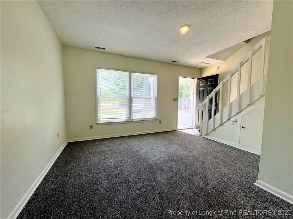 6633 Abbey Lane - Photo 4 of 17