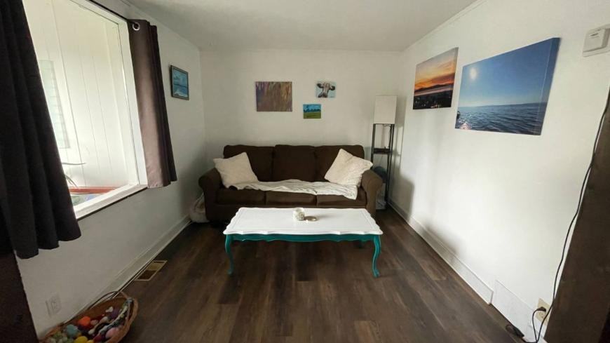 33 Sheppard St - Photo 3 of 10