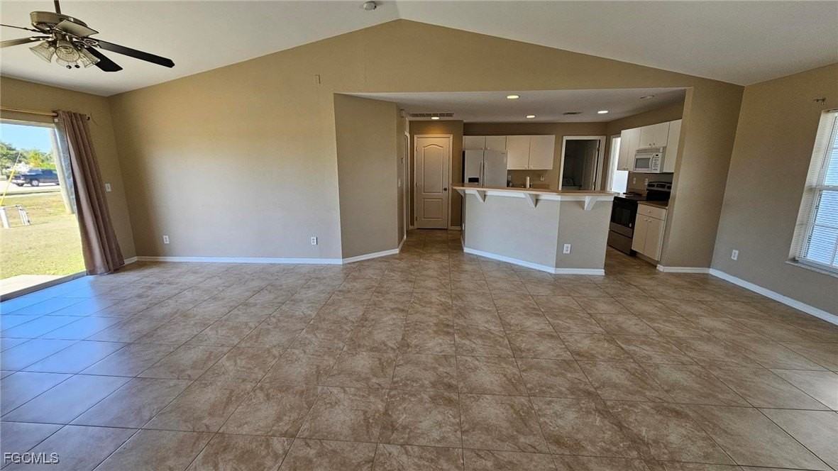 1316 Northeast 16th Place - Photo 4 of 9