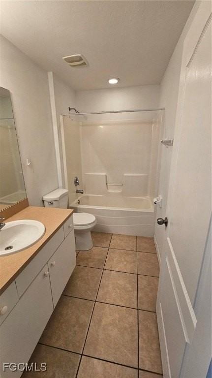 1316 Northeast 16th Place - Photo 5 of 9