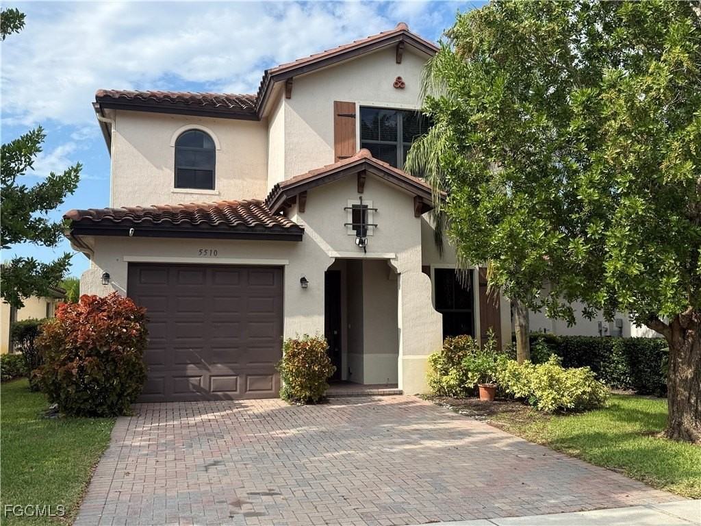 5510 Useppa Dr - Photo 2 of 20