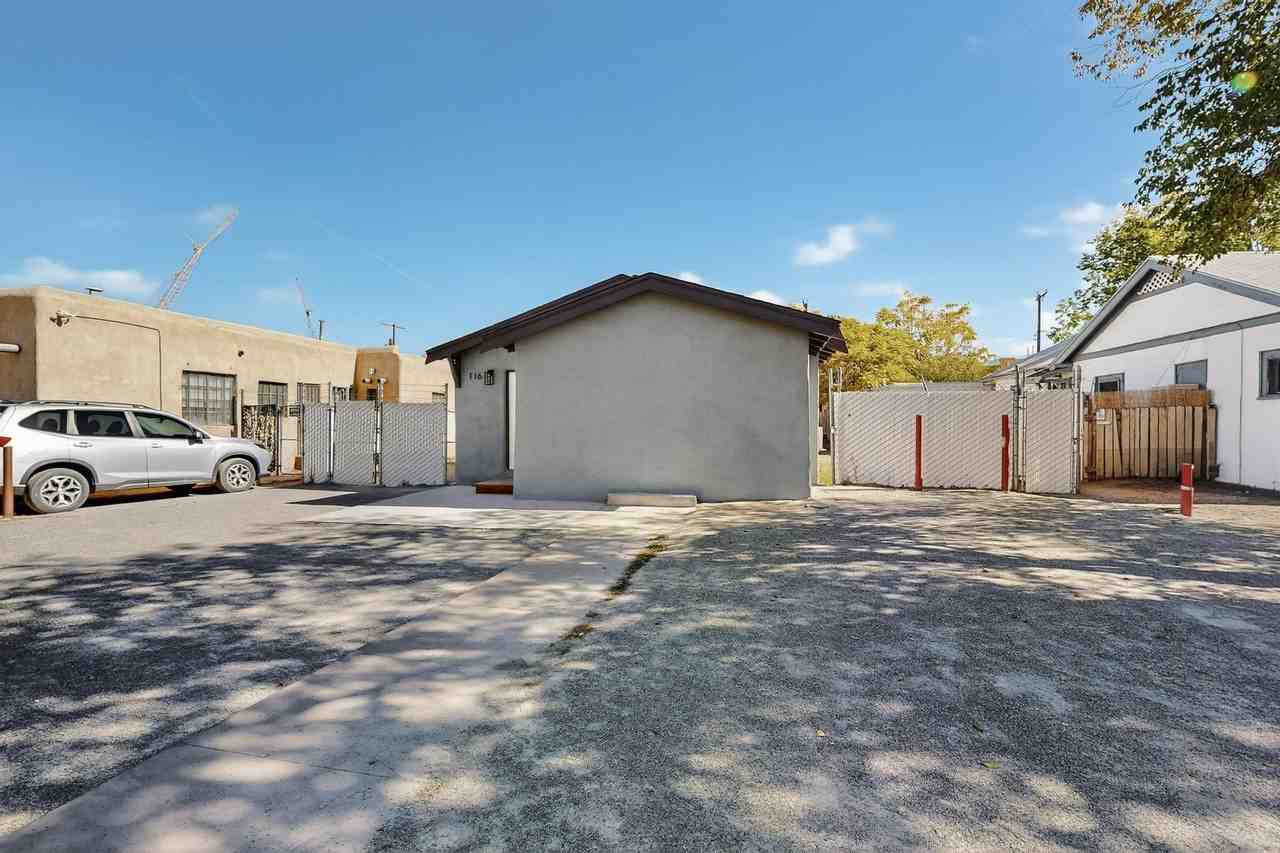 116 Stanford Drive Southeast - Photo 3 of 43