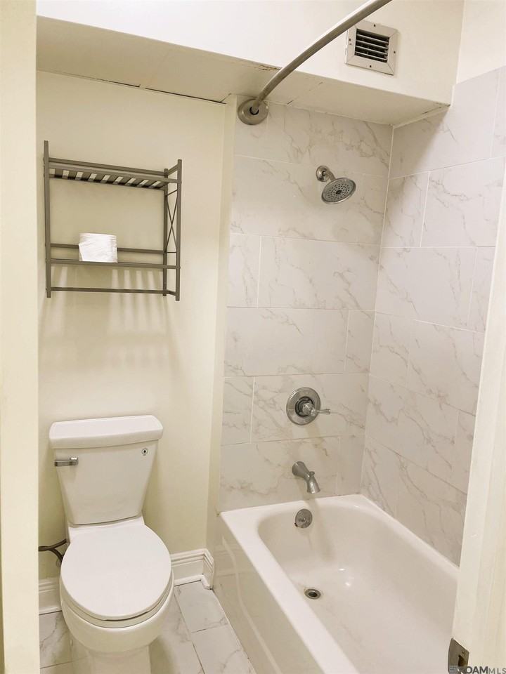 1750 Saint Charles Ave #516 - Photo 7 of 11