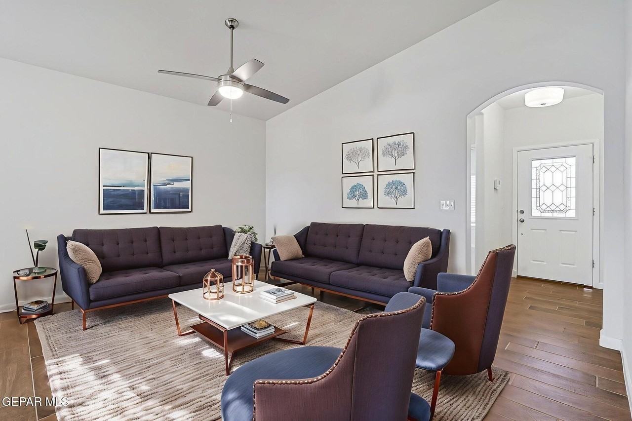 5913 Ruidoso Downs St - Photo 5 of 35