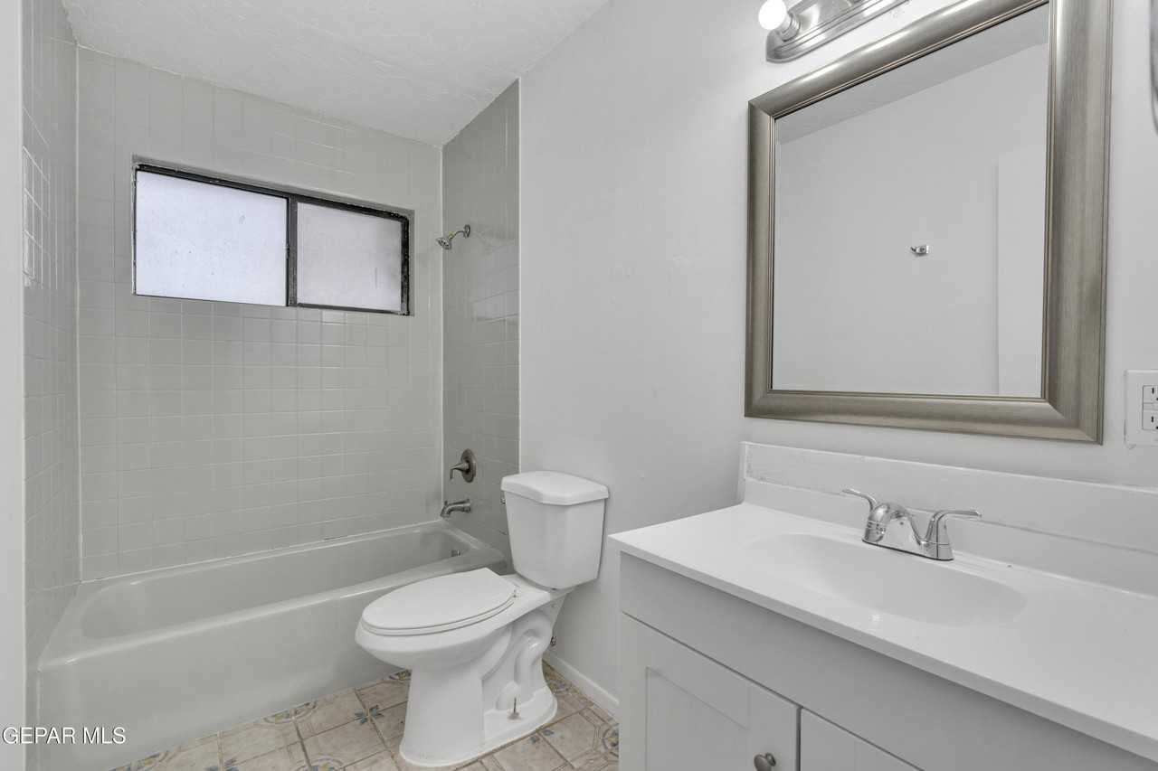 3700 La Luz Ave Unit B #B - Photo 7 of 15