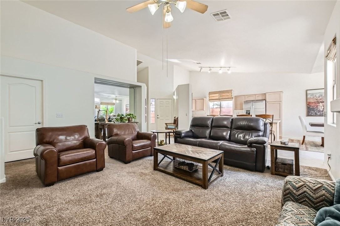 7515 Splashing Rock Dr - Photo 4 of 23