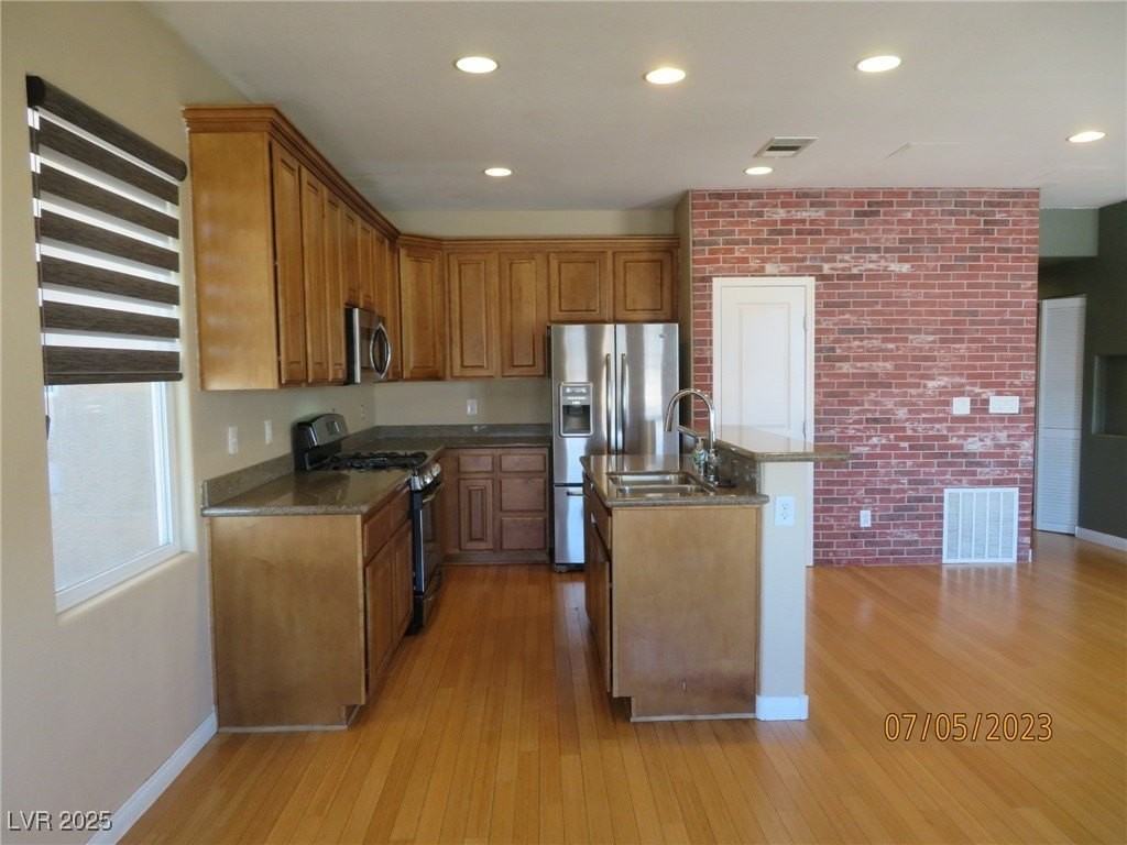 9342 Autumn View Avenue - Photo 2 of 20