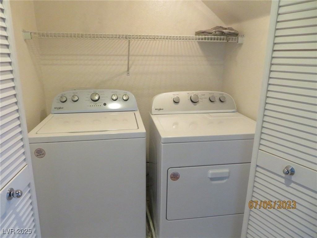 9342 Autumn View Avenue - Photo 6 of 20