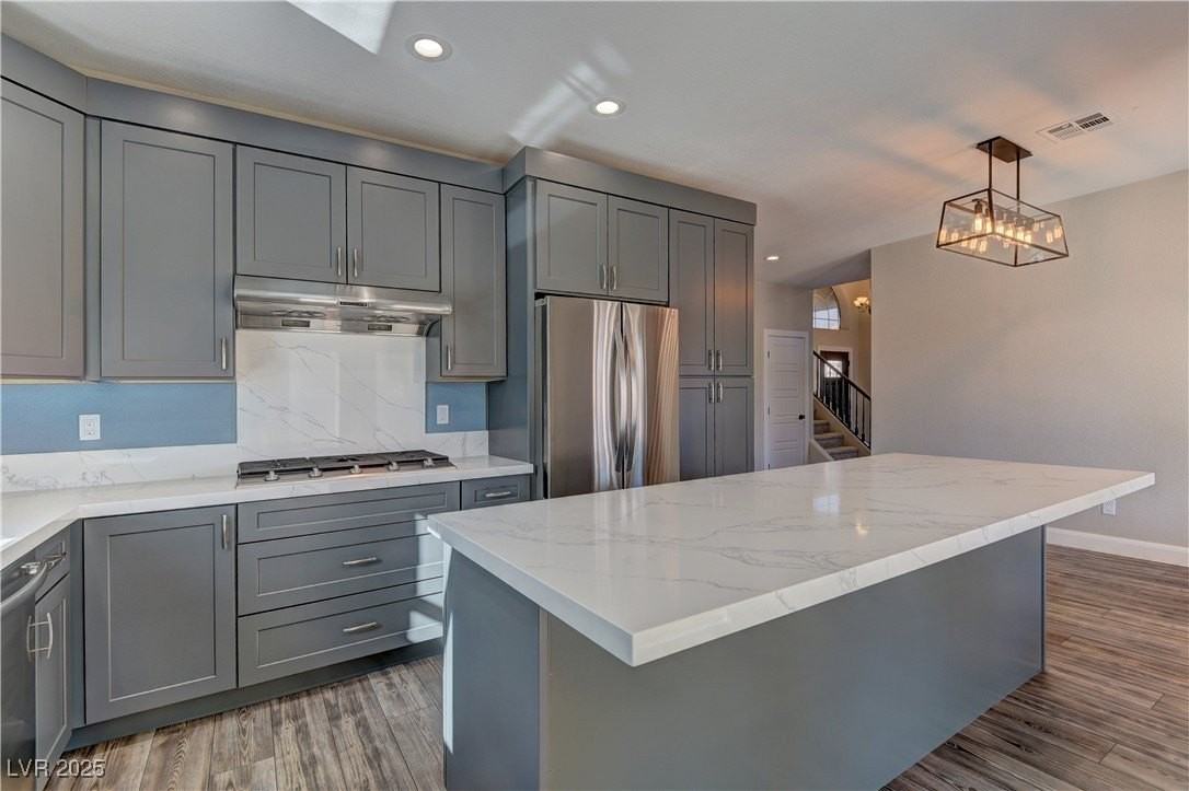 260 Corvallis Ct - Photo 7 of 21