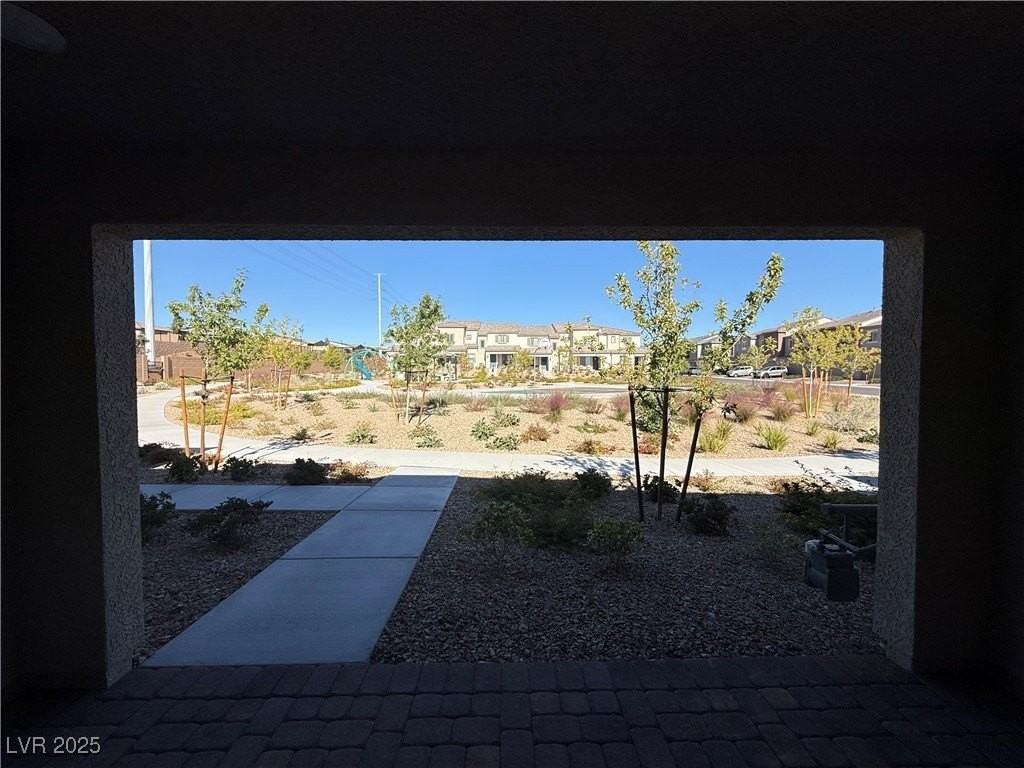 10774 Astell Isle Ct - Photo 2 of 34