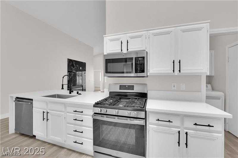 632 Hitchen Post Dr - Photo 4 of 28