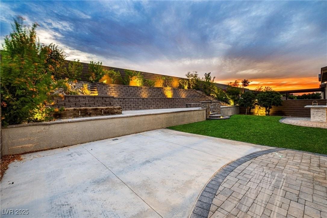 4631 Amazing View St - Photo 5 of 50